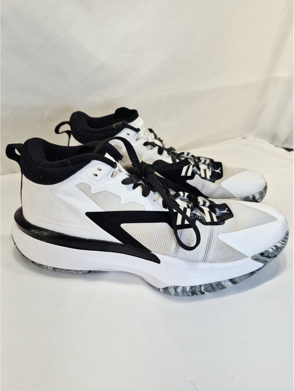 Nike Mens 10.5 Jordan Zion 1 TB White/black Basketball Sneakers Shoes 2021
